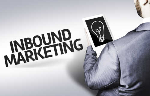 inbound-marketing-dont-be-that-guy-guy with-tablet-with-a-lightbulb